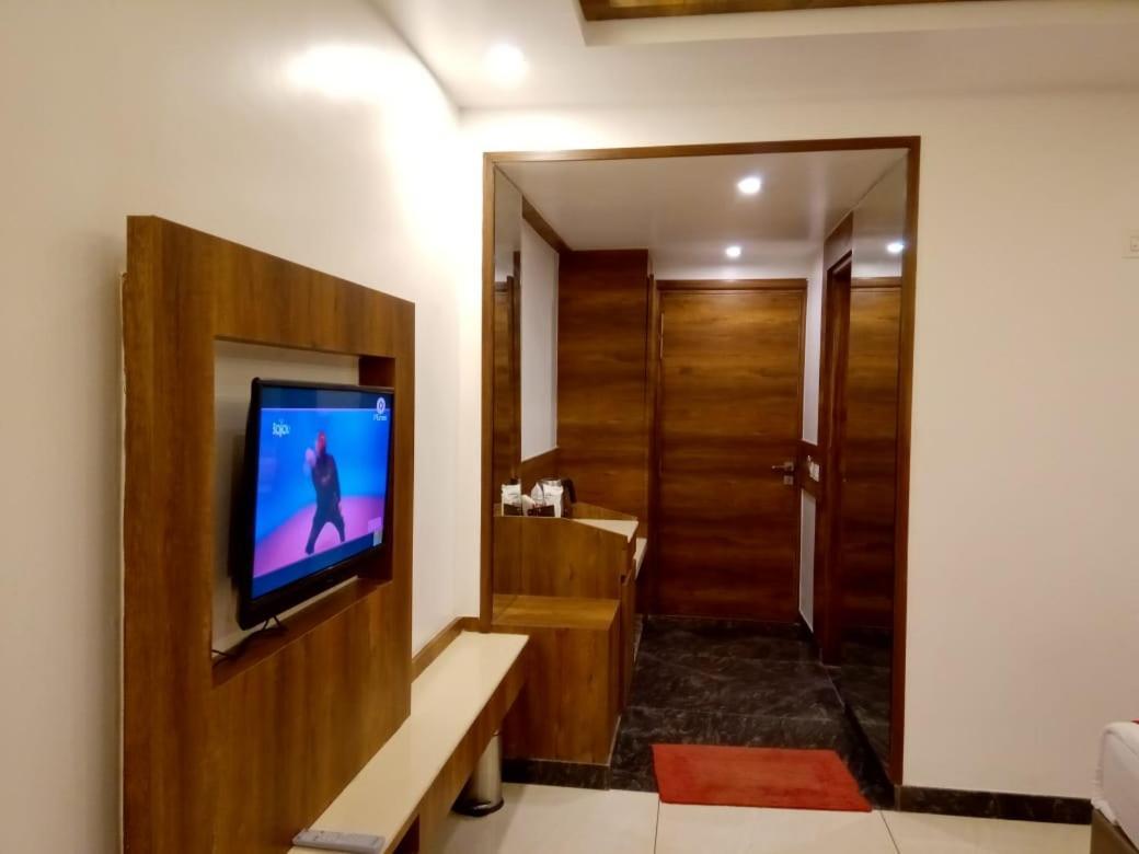 Hotel Green Orchid Udhampur Екстер'єр фото