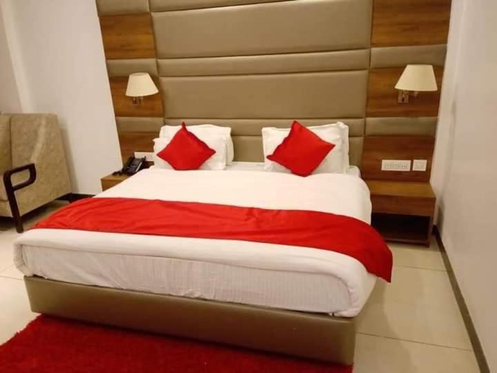 Hotel Green Orchid Udhampur Екстер'єр фото